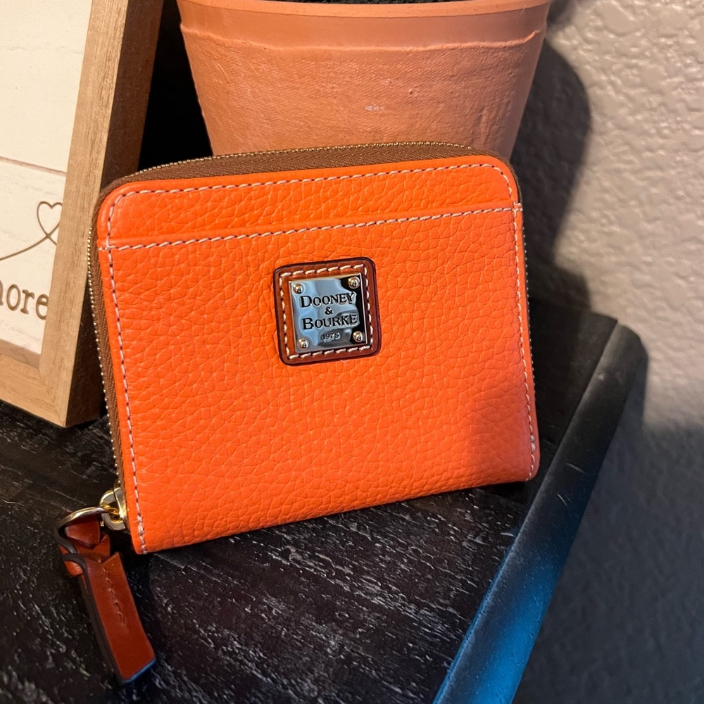 Brand new Dooney & Bourke wallet